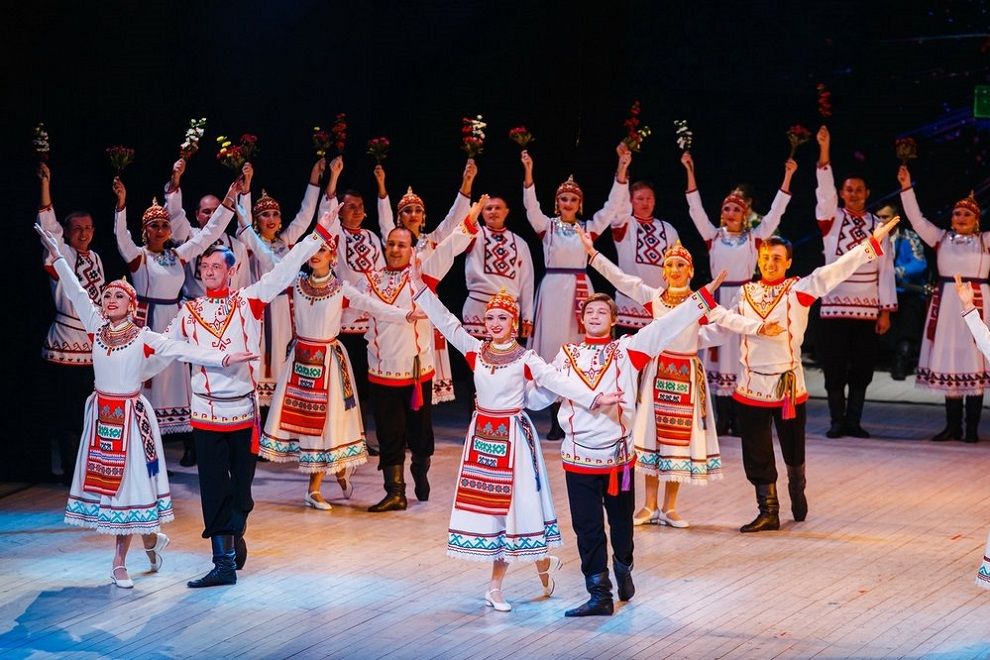 Чувашский академический ансамбль песни и танца отправится на гастроли в рамках программы «Мы — Россия»